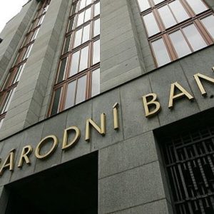 ČNB začne bankám určovat, kdo získá hypotéku